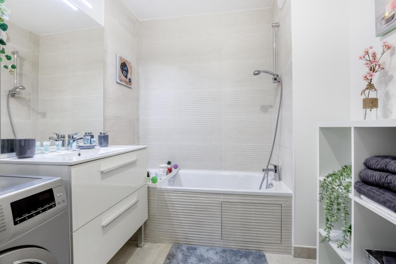 Luxueux Paris - Bagnolet - Les Lilas-Parking Gratuit Exterior foto